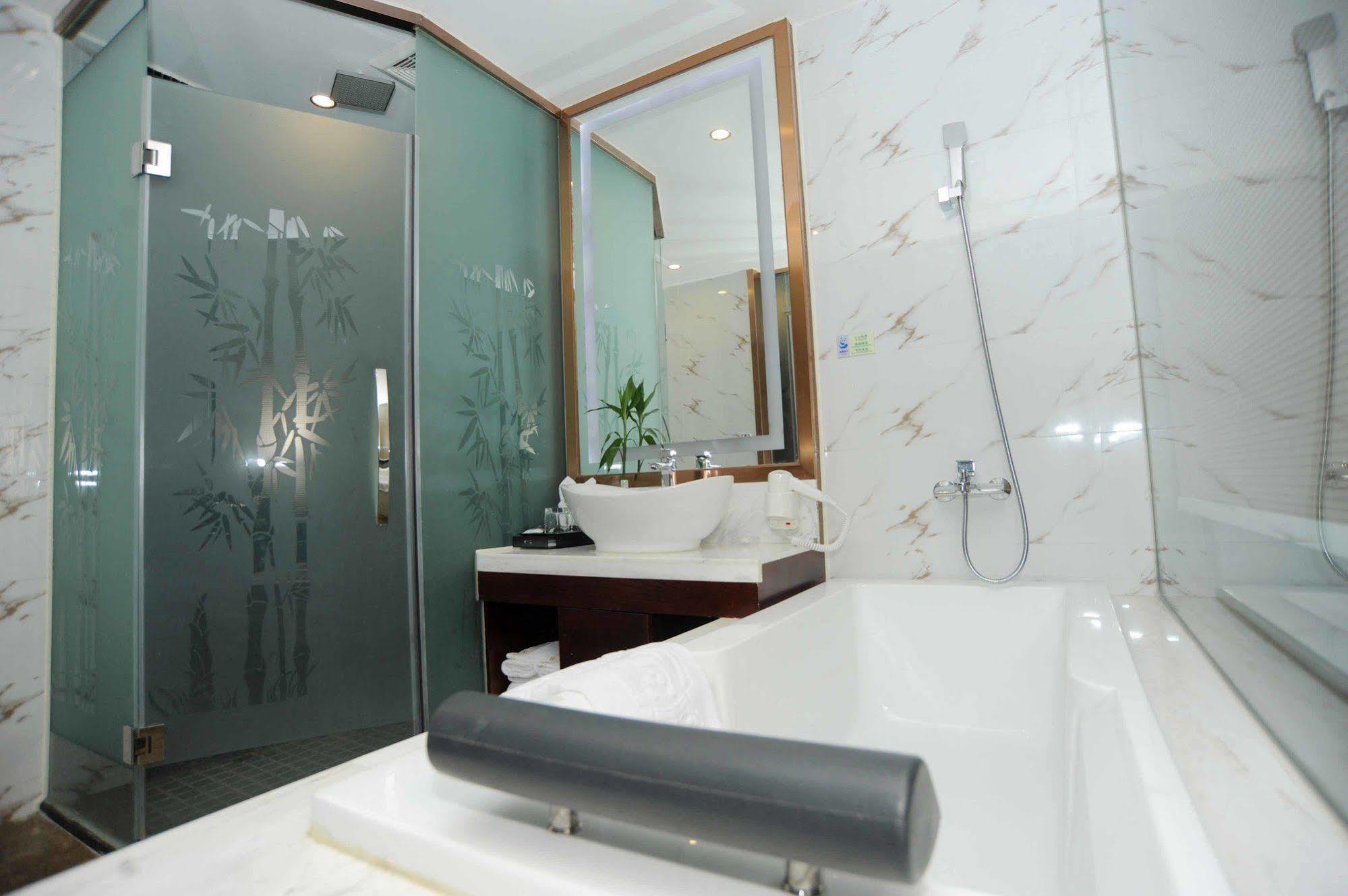 Chengdu Panda Prince Culture Hotel Dış mekan fotoğraf