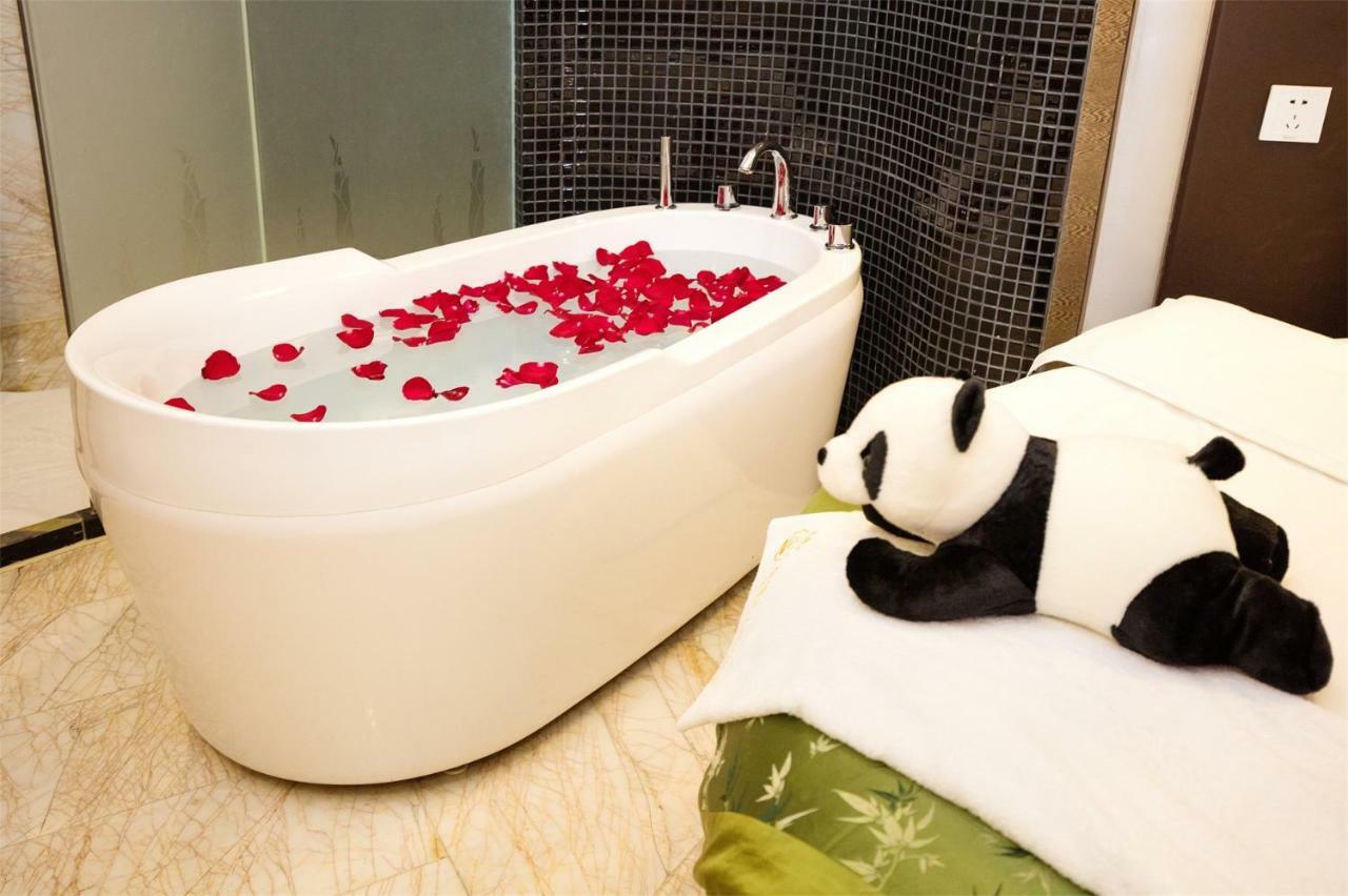 Chengdu Panda Prince Culture Hotel Dış mekan fotoğraf